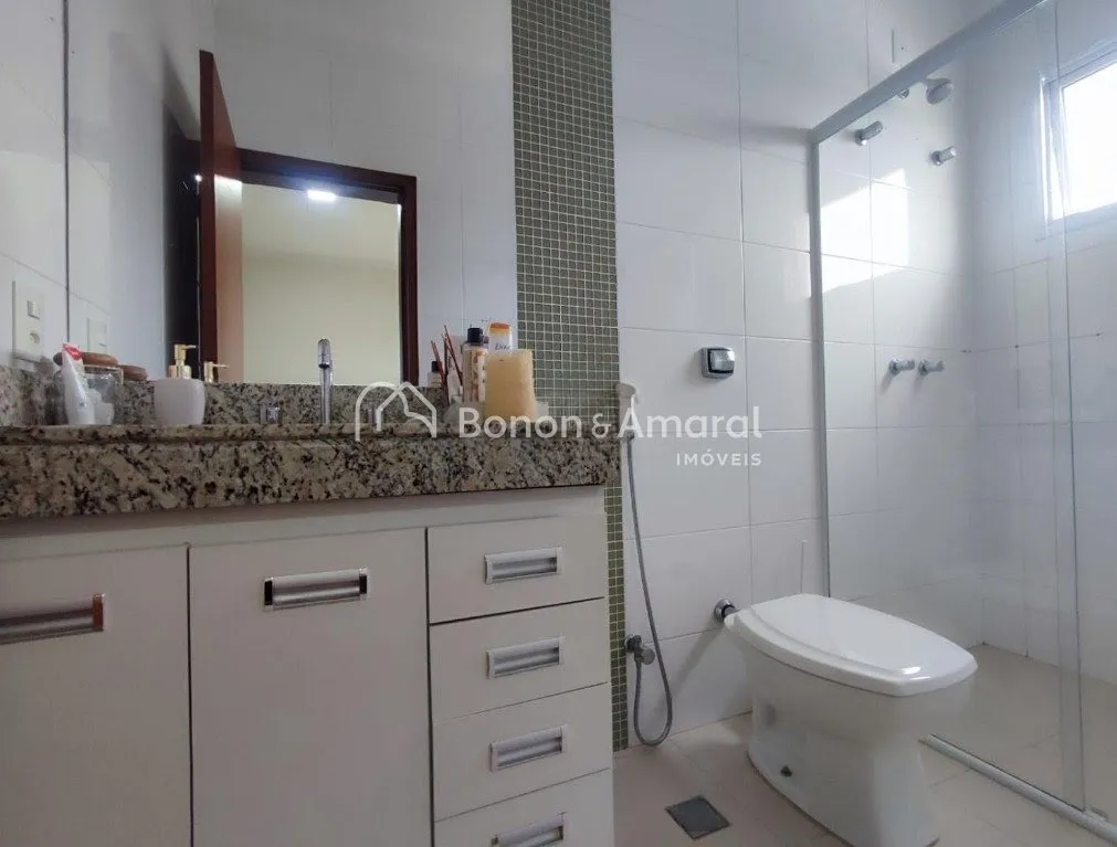 Imagem "Conforto e Segurança: Magnífica Casa no Condomínio Fechado Vivenda das Cerejeiras em Valinhos"
