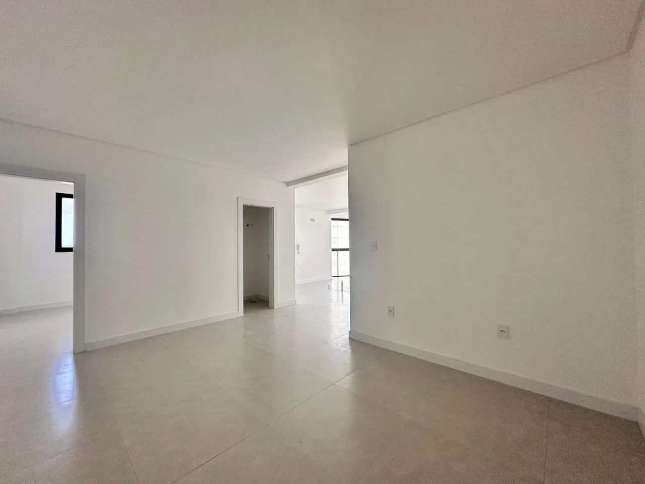 Imagem Apartamento com vista para o mar à venda com 115m2 por R$ 2.490.000,00