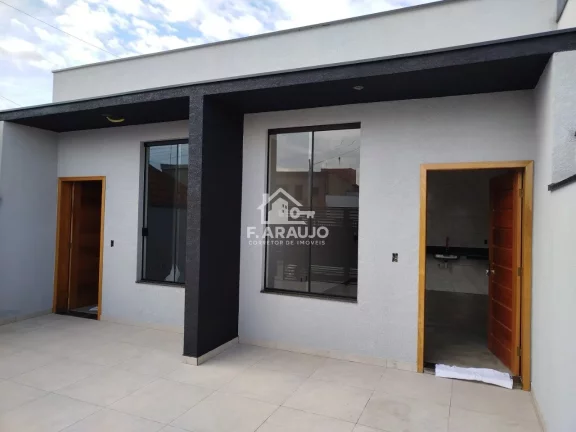 Casa à venda em Sorocaba-SP, bairro Parque Vista Barbara, 2 quartos, 1 vaga, 53m². Oportunidade única!