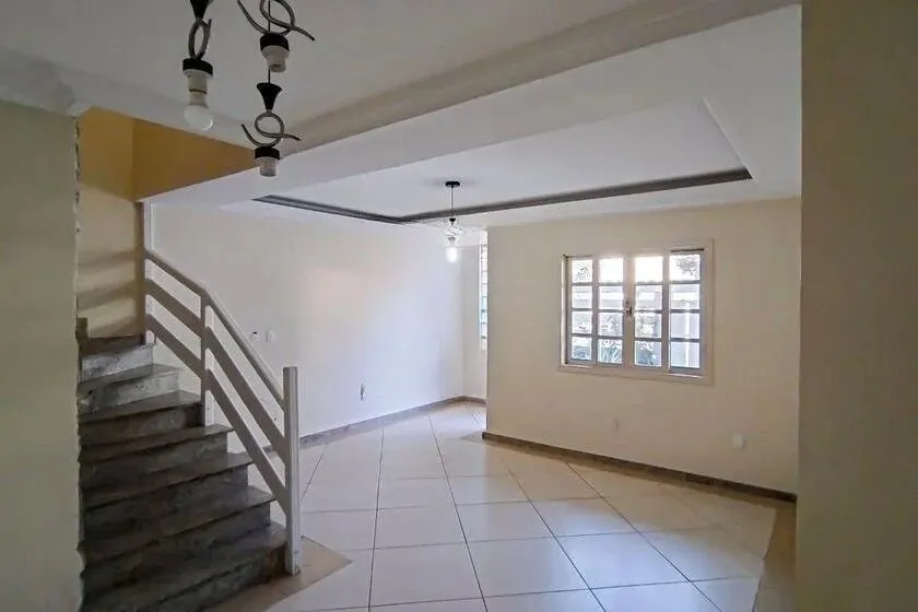 Foto do imóvel Casa à venda em Rio de Janeiro/RJ em Estrada Rodrigues Caldas