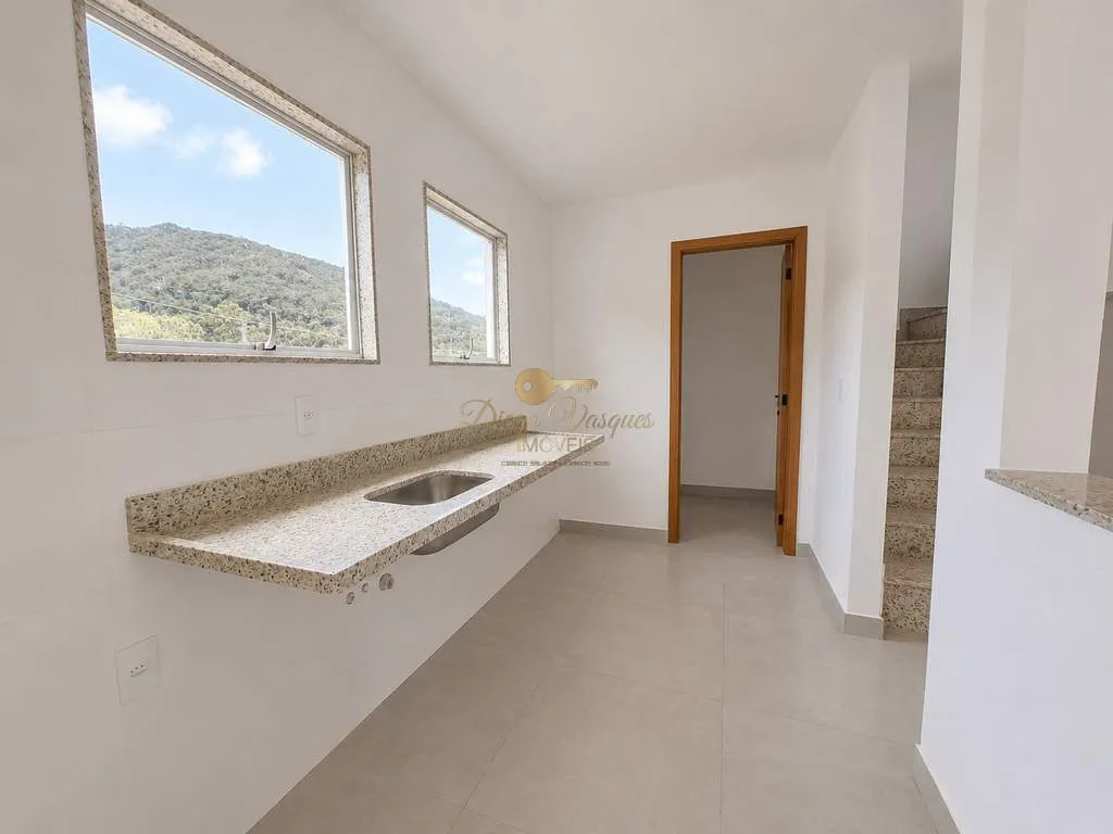 Imagem Casa para Venda em Teresópolis / RJ no bairro Albuquerque