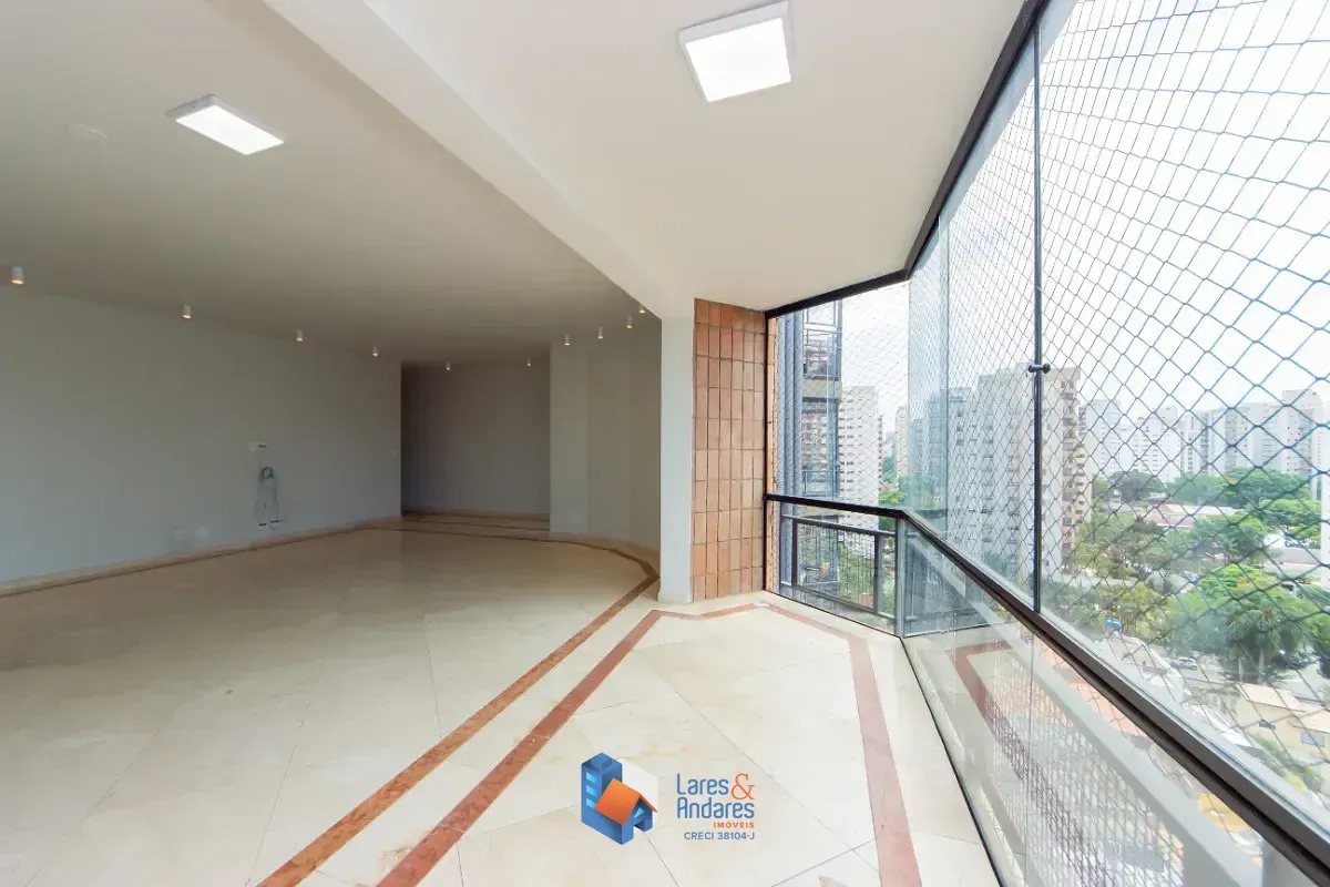 Imagem Cobertura para venda em Vila Congonhas com 3 quartos, sendo 1 suíte, 238m²
