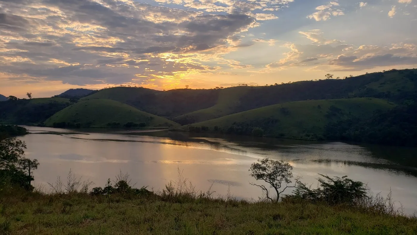 Imagem Sítio para Venda em Três Rios / RJ no bairro Bemposta