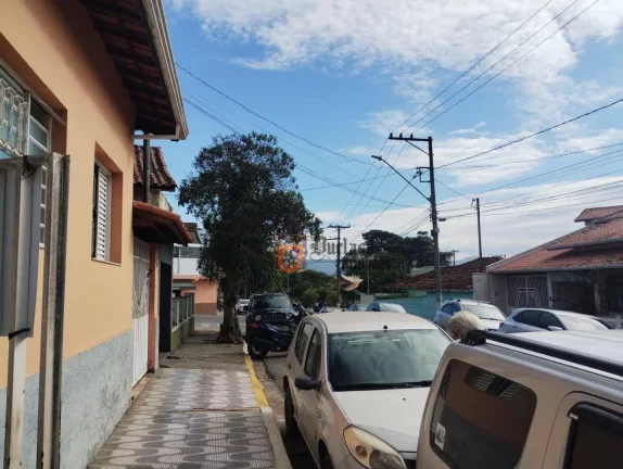 Imagem Casa com 5 dormitórios à venda, 165 m² por R$ 1.450.000,00 - Centro - Extrema/MG