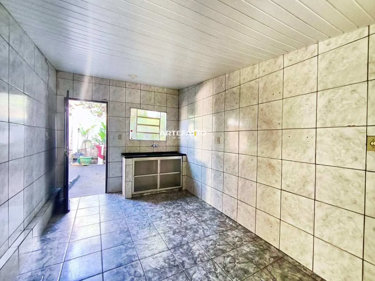 Imagem Duas casas no mesmo terreno (Bairro Santa Cruz) - Quase 500 m2!