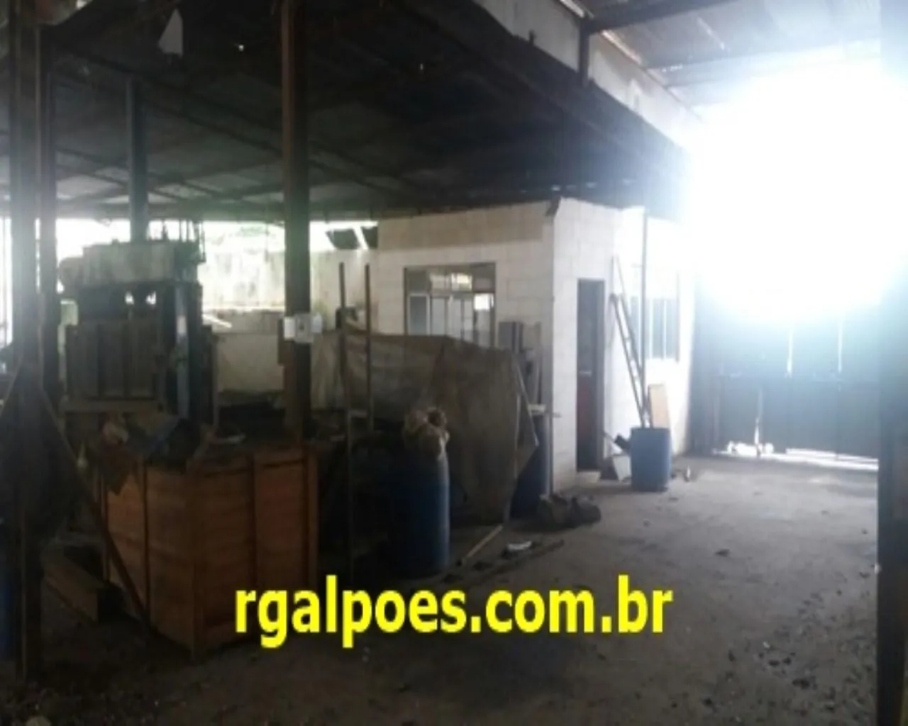 Imagem Galpão para Locação em BELFORD ROXO, Santa Amélia, 2 banheiros