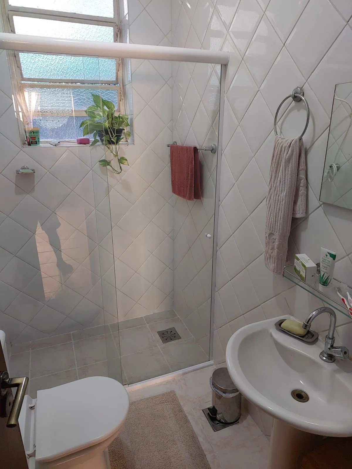 Imagem More Perto de Tudo: Casa com 4 Dormitórios, Espaço Gourmet em Porto Alegre