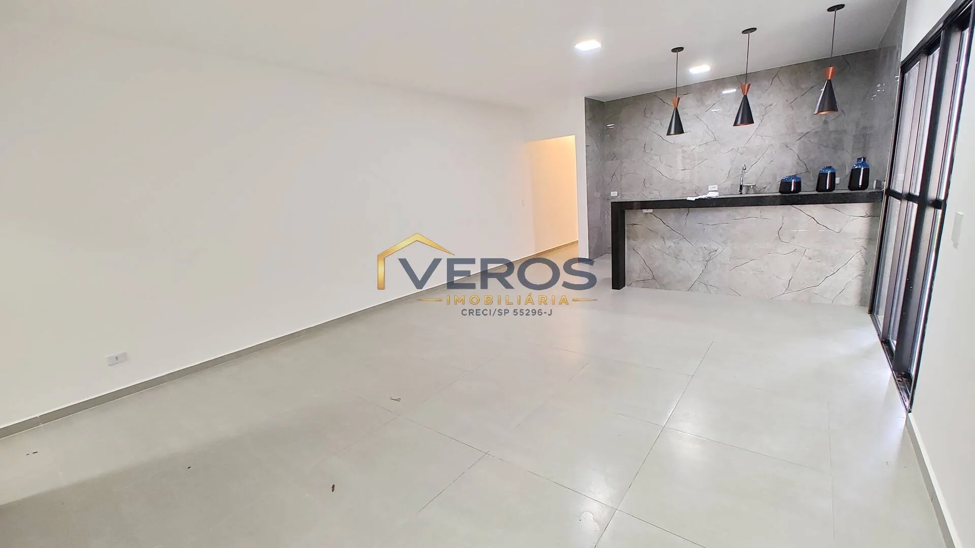 Imagem Casa a venda em Caraguatatuba Térrea com 3 suítes Jd Gaivotas