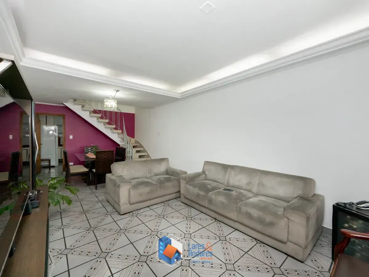 Imagem Sobrado para venda em Cidade Ademar com 3 quartos, sendo 1 suíte, 130m²