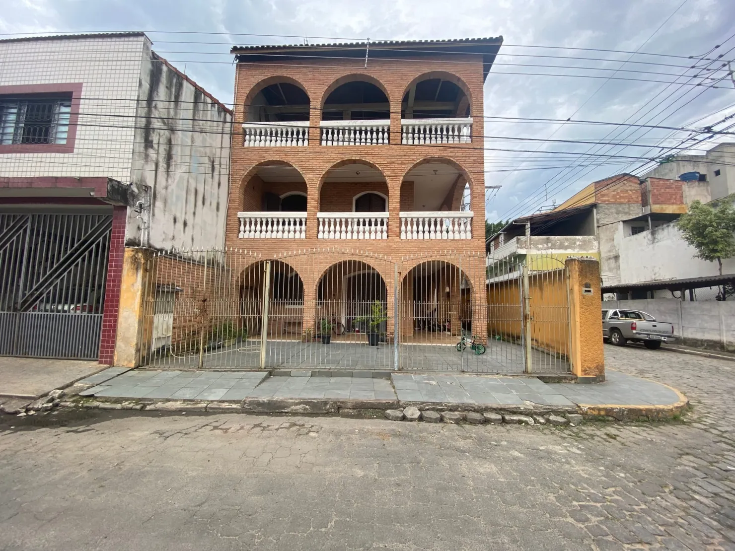 Imagem Comercial à venda 3 Quartos, 1 Suite, 2 Vagas, 200M², Ponte Alta, Aparecida - SP