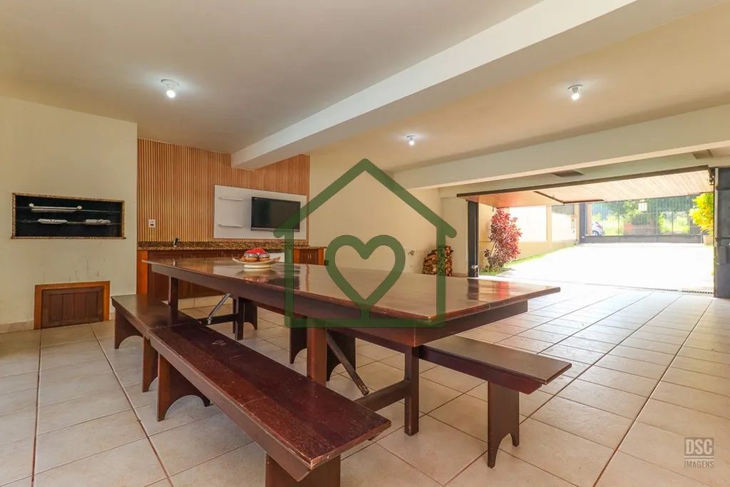 Imagem Viva com Exclusividade em Ipanema: Casa Completa com Piscina, Sacadas e Ambientes Amplos

Esta resid...