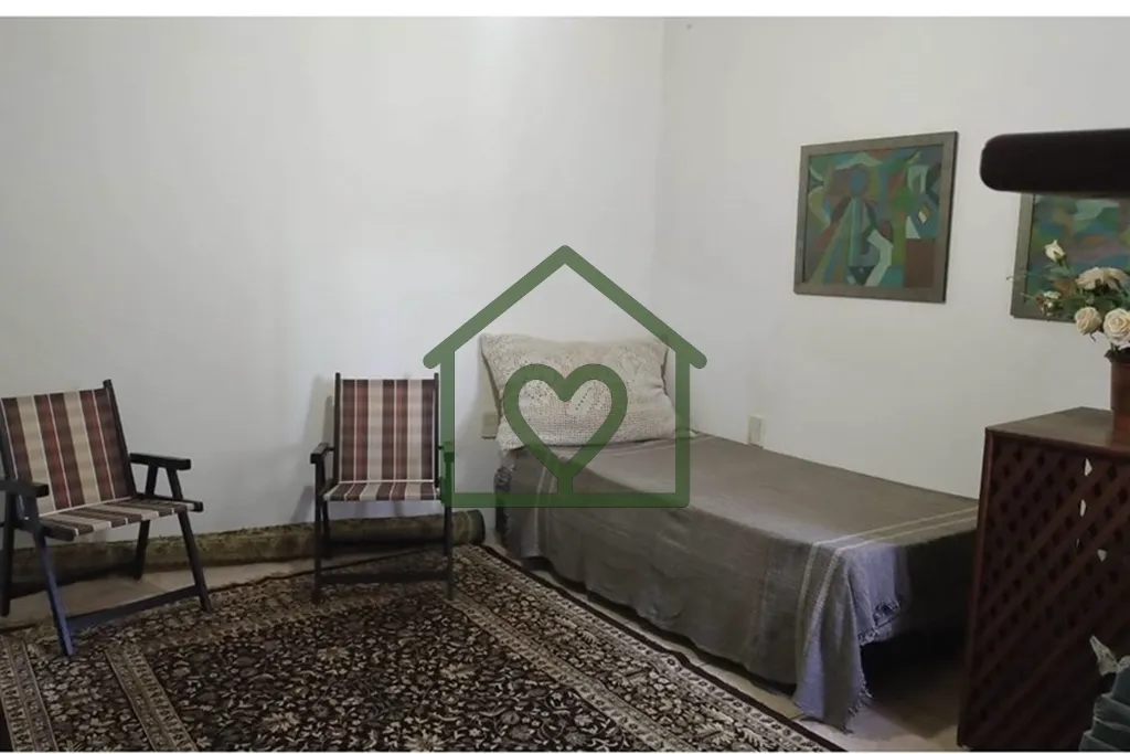 Imagem Esta residência única oferece 231 m² de área construída, combinando conforto, praticidade e cha...