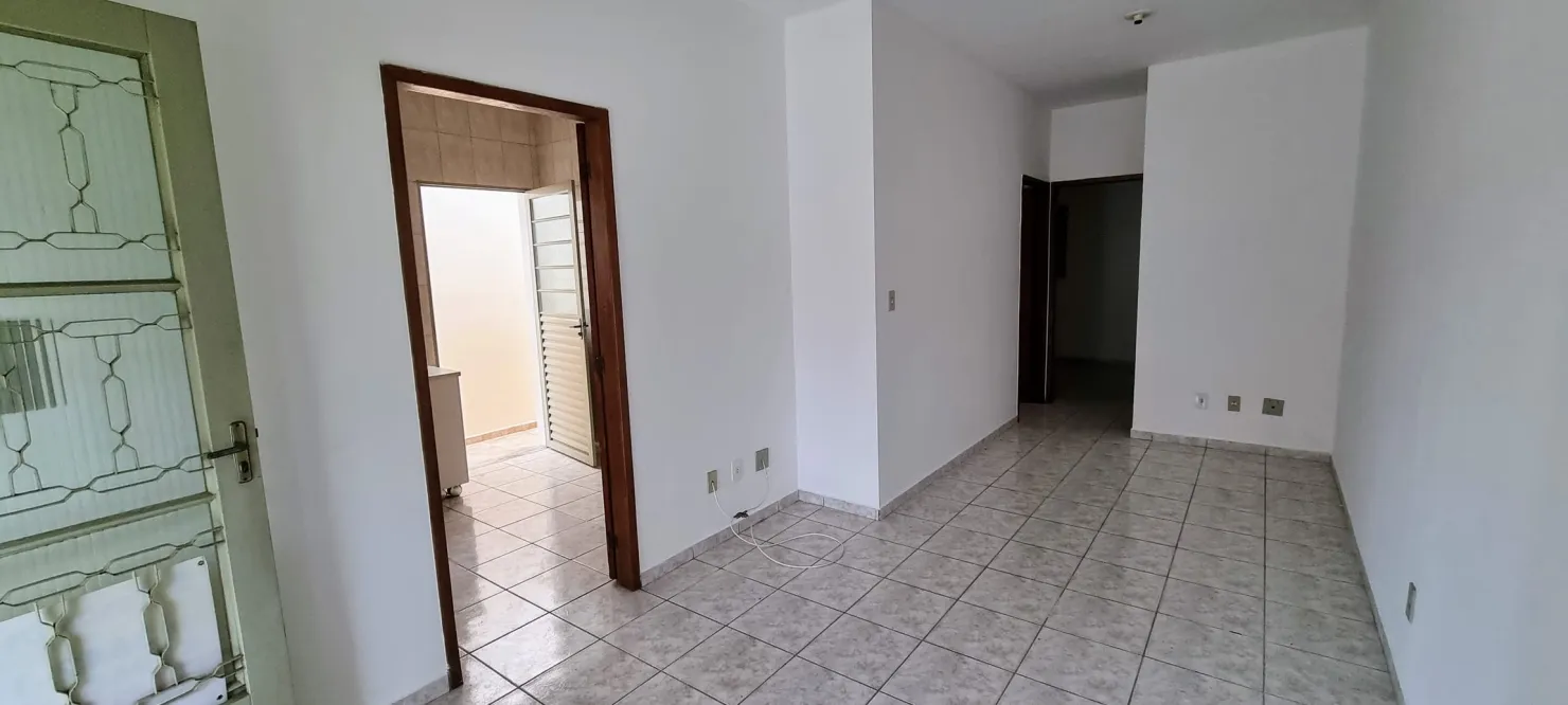 Imagem Casa em condomínio tranquilo - conforto, espaço e lazer para sua família!