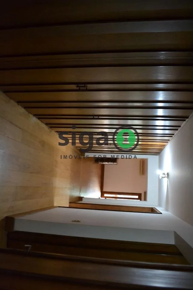 Imagem Casa de Luxo Projetada por Marcos Tomanik no Morumbi - Vizinha a Área Verde Tombada