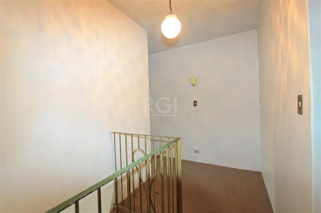 Imagem Casa para Venda - 187m², 3 dormitórios, sendo 1 suites, 2 vagas - Jardim São Pedro