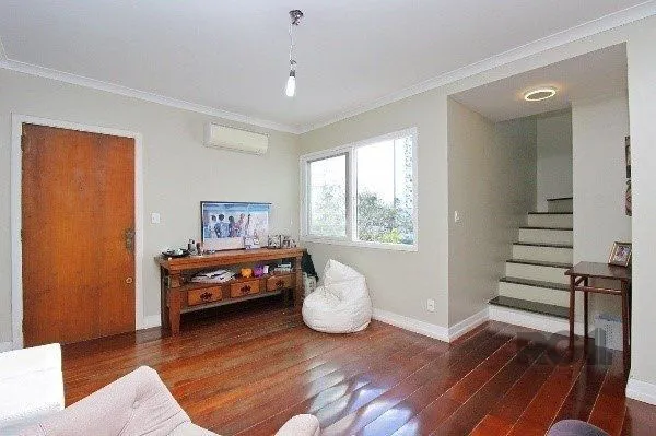 Imagem Bela cobertura 2 quartos com suíte e vaga coberta, sacada e piscina - 123m² - Bairro Petrópolis