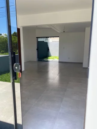 Imagem Encantadora Casa de 3 Quartos em Areias de Palhocinha, Garopaba-SC, Próxima ao Centro!