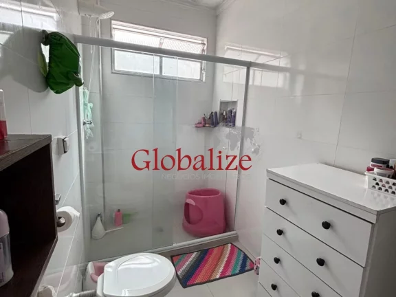 Imagem Apartamento à venda com 69m², 2 quartos, vaga demarcada por R$369.000,00 no Marapé em Santos
