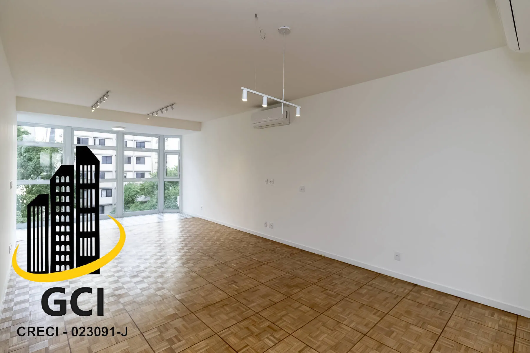 Imagem 141m2 reformado, com 3 suítes, e ao lado do Dante