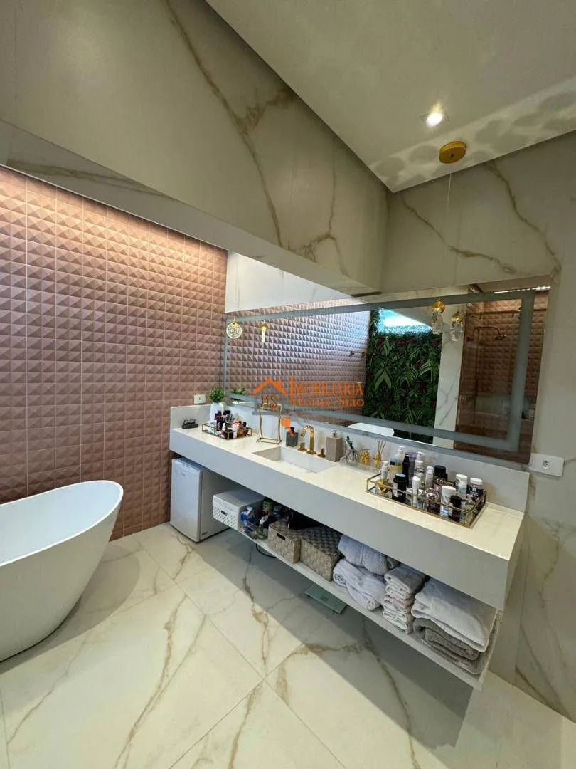 Imagem Sobrado com 4 dormitórios à venda, 410 m² por R$ 3.250.000,00 - Jardim Maia - Guarulhos/SP
