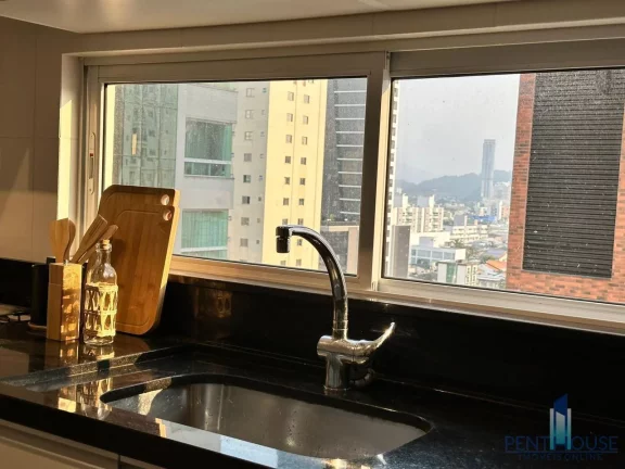 Imagem Apartamento Zona Central para Venda em Balneário Camboriú, CENTRO, 3 dormitórios, 2 suítes, 3 banheiros, 2 vagas