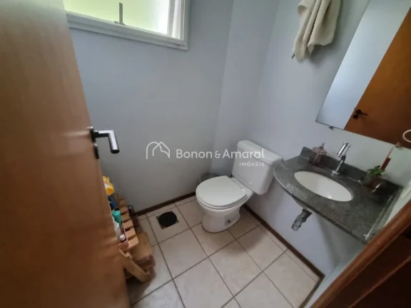 Imagem Sobrado à venda no bairro Santa Cândida, em excelente localização, próxima à PUC-Campinas e à...