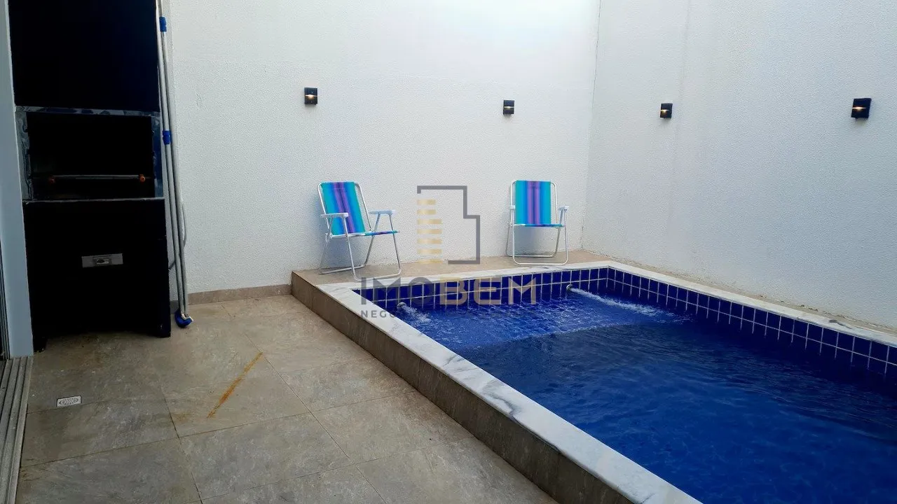 Imagem Descubra o encanto desta magnífica residência, situada no prestigiado bairro Jardim Itália III, e...