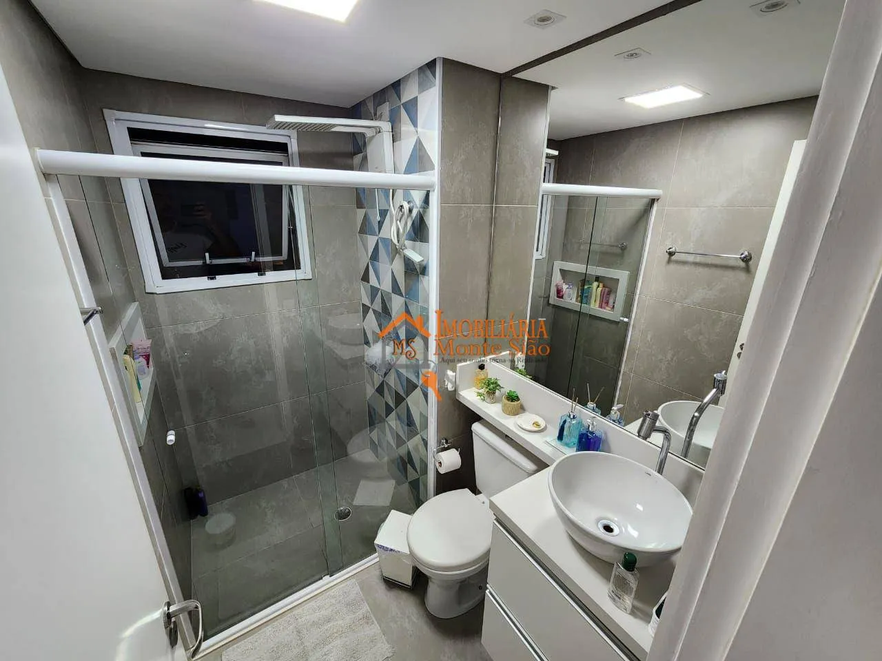 Imagem Apartamento com 2 dormitórios à venda, 52 m² por R$ 365.000,00 - Vila Bremen - Guarulhos/SP