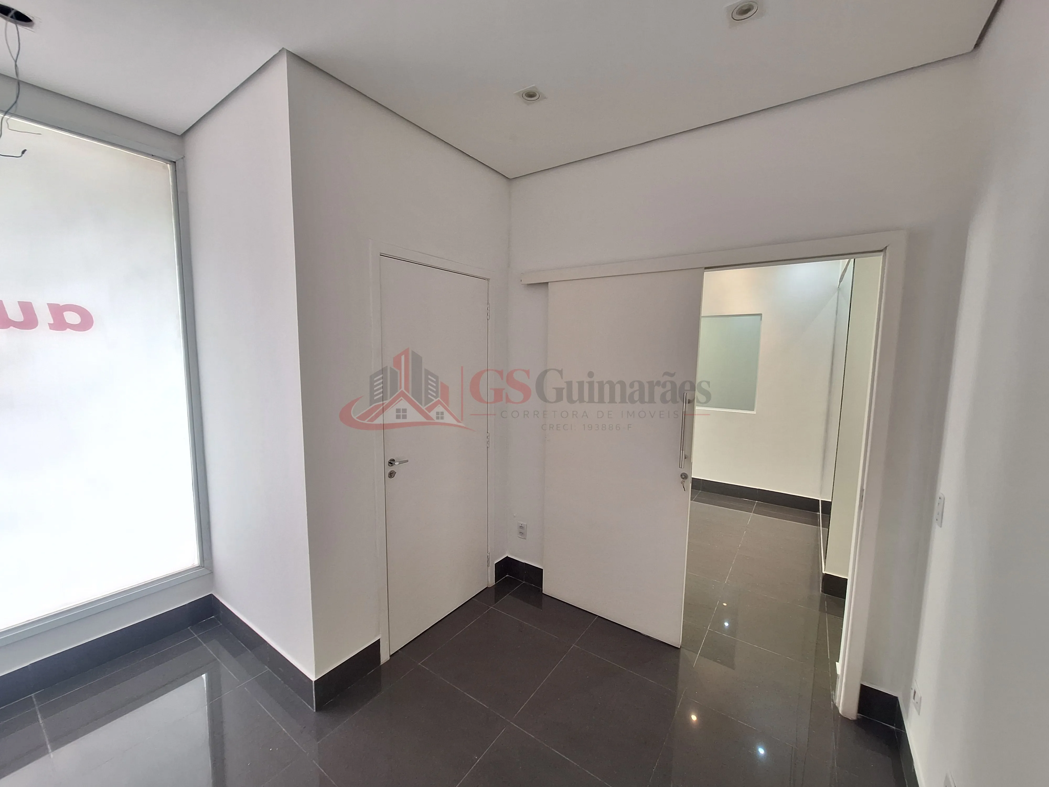 Imagem Loja comercial para locação no Stadium - 134,7 m² | Alphaville