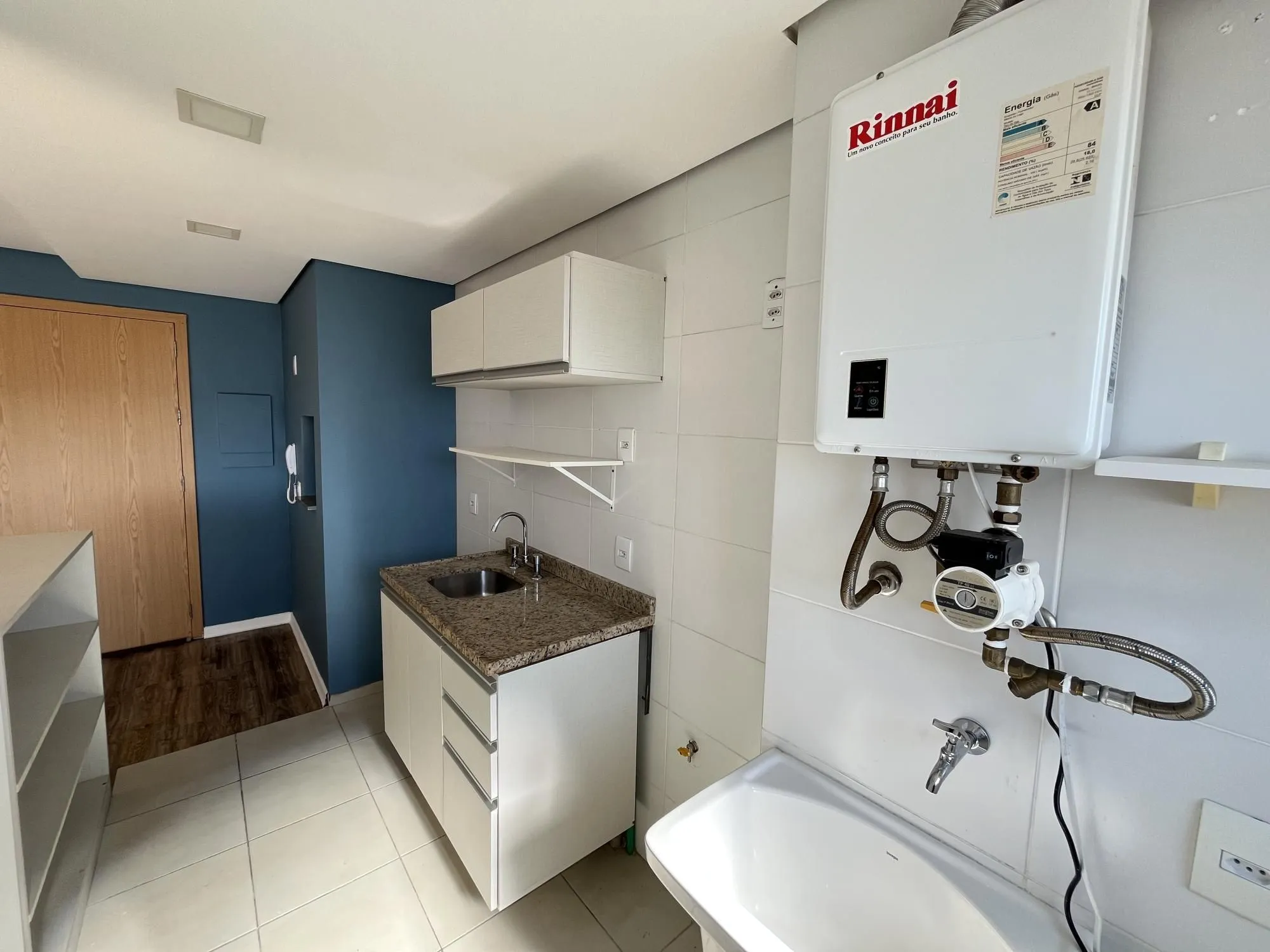 Imagem Apartamento de 2 dormitórios, suíte e 1 vaga de garagem no bairro Passo da Areia