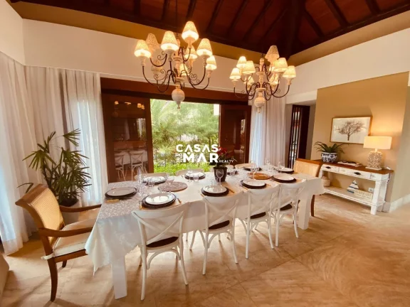 Imagem Residência de Luxo à Beira-Mar em Mamucabinhas-PE: 6 Quartos, 5 Suítes, 4 Salas e 7 Banheiros em 600m² de Pura Elegância!