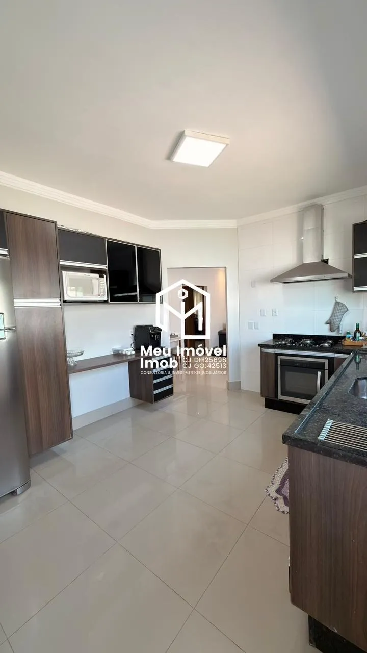 Imagem Casa 3 Quartos 1 Suíte 3 Vagas 200m²