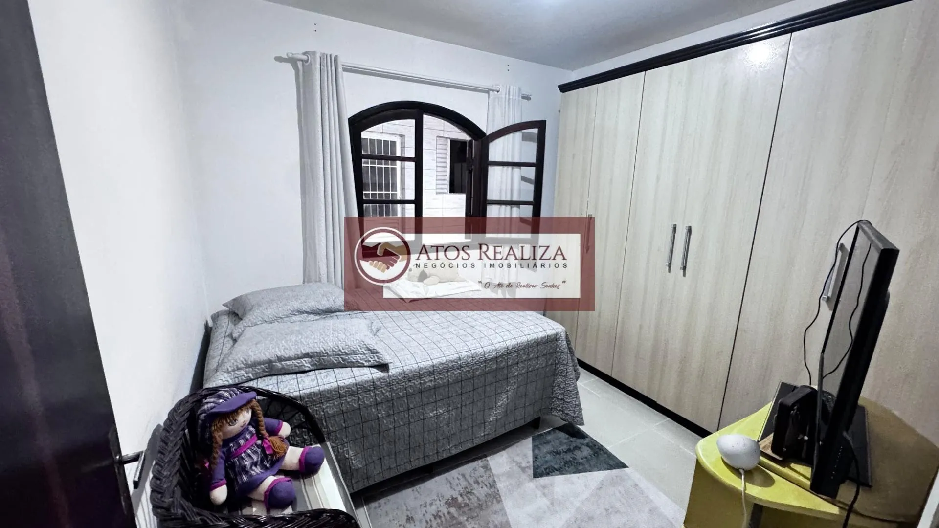 Imagem Sobrado à Venda em Jordanópolis SP: 4 Quartos, 160m², Independente