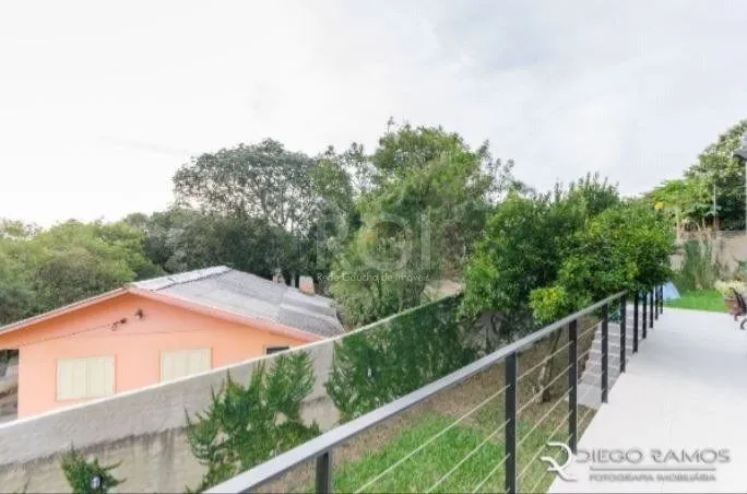 Imagem Casa para Venda - 315m², 3 dormitórios, sendo 1 suites, 2 vagas - Teresópolis
