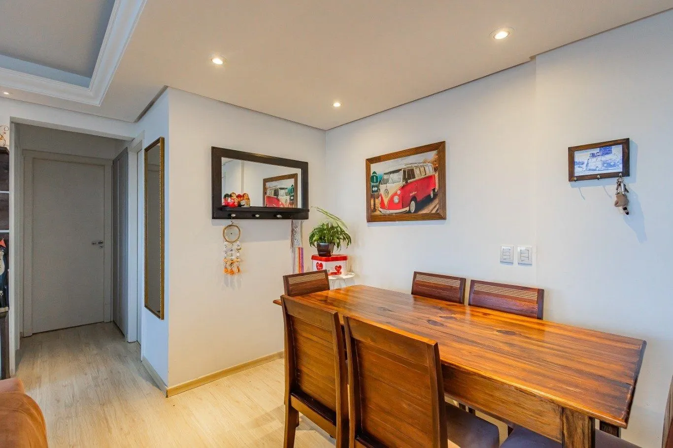Imagem Apartamento 2 dormitórios, suíte e vaga - 65m² em Vila Ipiranga, Porto Alegre