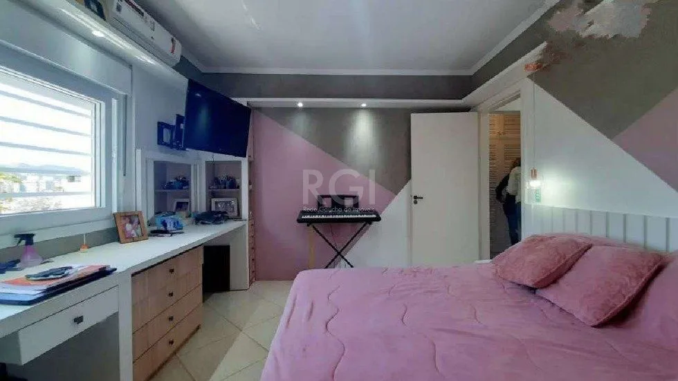 Imagem Casa para Venda - 171.46m², 3 dormitórios, sendo 1 suites, 4 vagas - Medianeira