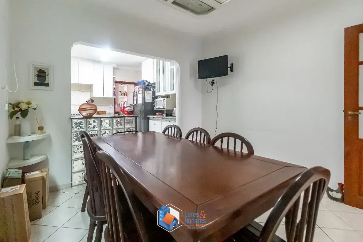 Imagem Sobrado para venda em Parque São Domingos com 3 quartos, sendo 3 suítes, 190m²