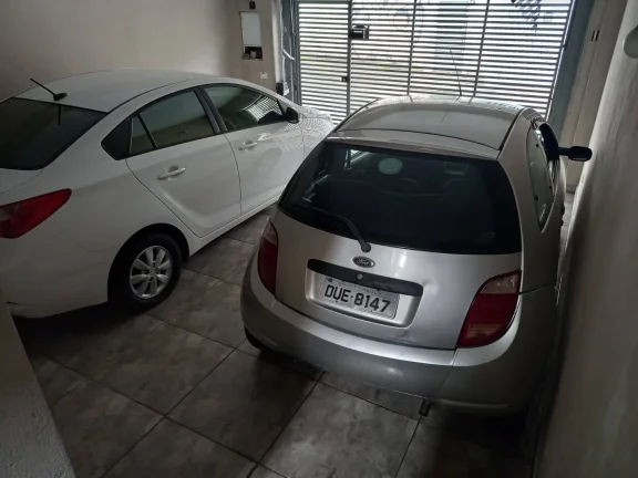 Imagem Sobrado com 200 m² sendo 2 Dormitorios e 2 Suítes e 2 Vagas de Garagens