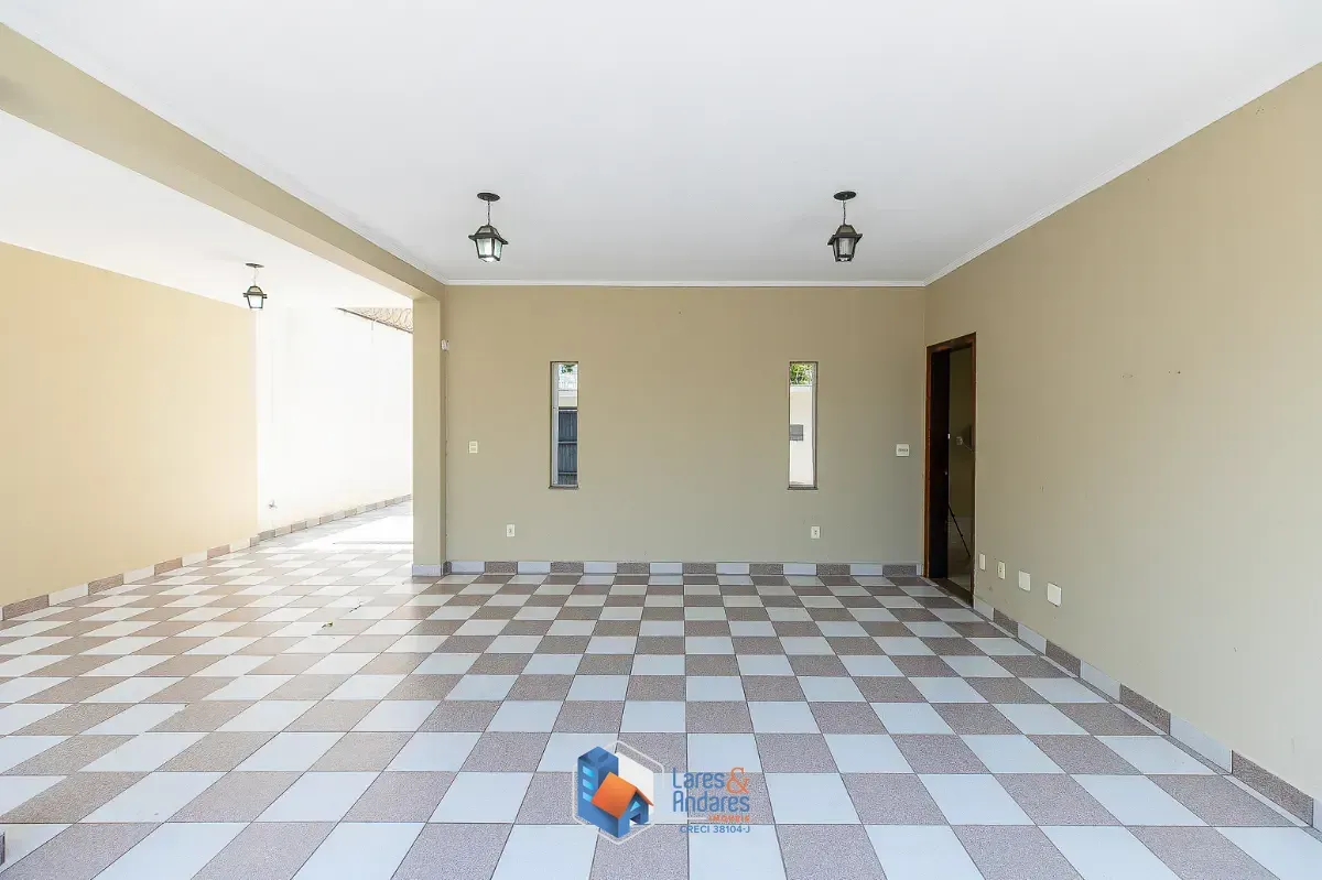 Imagem Casa para venda em Planalto Paulista com 4 quartos, sendo 2 suítes, 332m²
