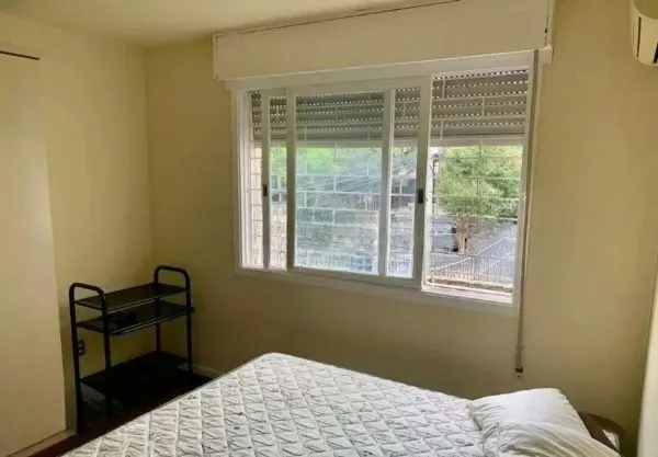 Imagem Apartamento no Petrópolis de 2 dormitórios e 2 vagas DESOCUPADO
