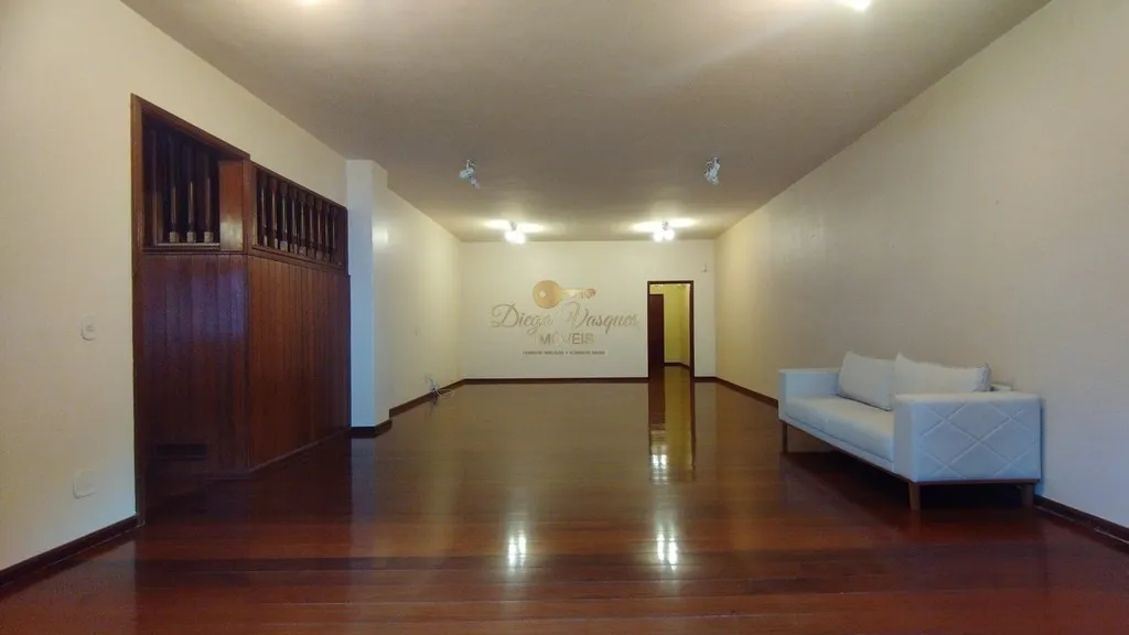 Imagem Cobertura Duplex para Venda em Teresópolis / RJ no bairro Taumaturgo