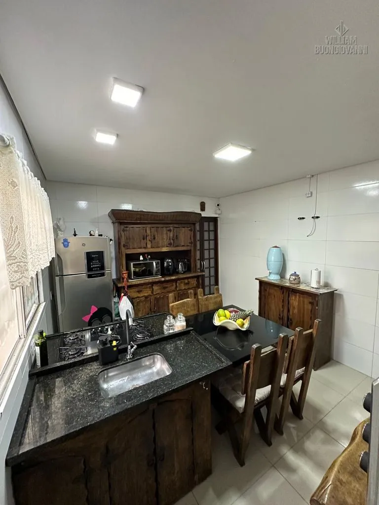 Imagem Casa com 3 Quartos na Guilhermina Oportunidade imperdivível
