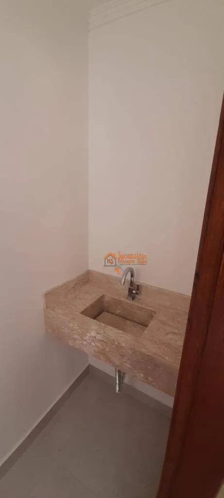 Imagem Casa com 3 dormitórios à venda, 250 m² por R$ 827.000,00 - Vila Maranduba - Guarulhos/SP