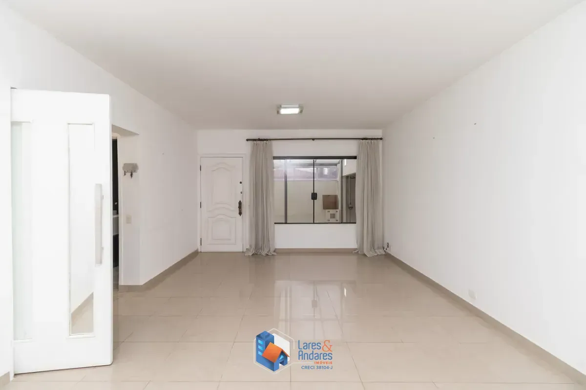 Imagem Casa para venda em Indianópolis com 3 quartos, sendo 3 suítes, 345m²