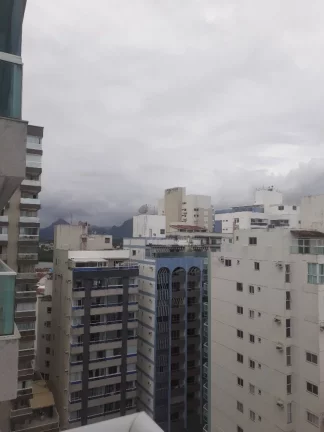 Imagem Apartamento com alto padrão a venda no centro de Guarapari composto por 03 quartos sendo 01 suíte e 2 vagas de garagem