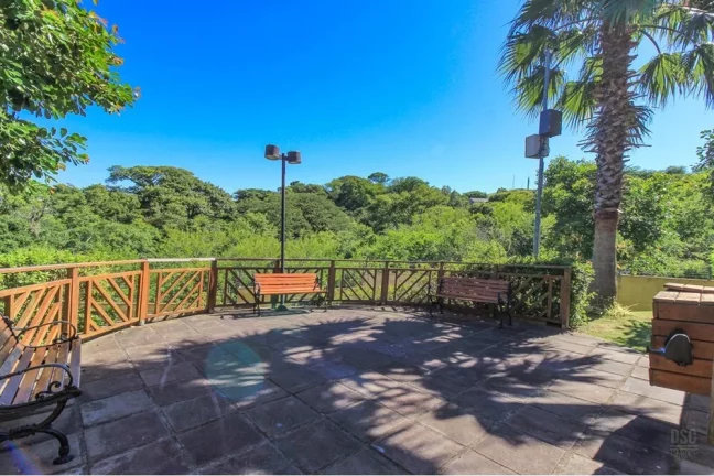 Imagem Casa em Condomínio para venda no bairro Teresópolis em Porto Alegre