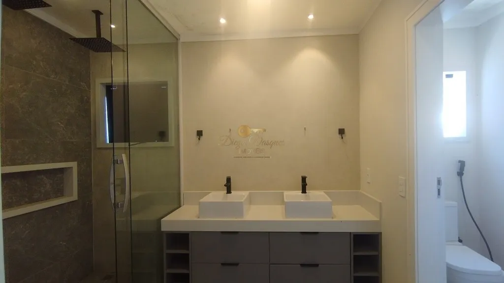 Imagem Casa em Condomínio para Venda em Teresópolis / RJ no bairro Tijuca