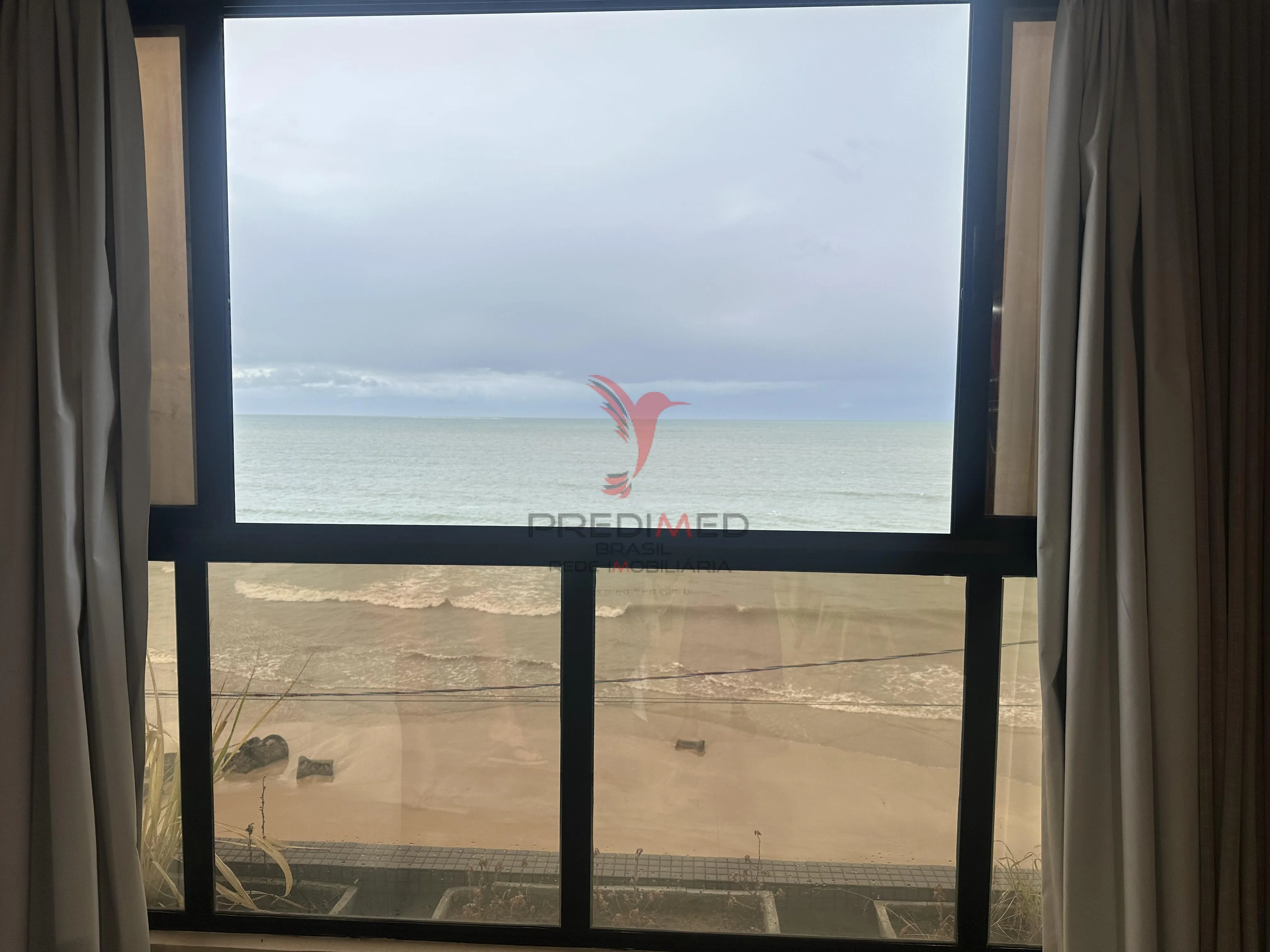 Imagem Vende-se flat na beira-mar do Bessa, vista definitiva, pronto para rentabilizar