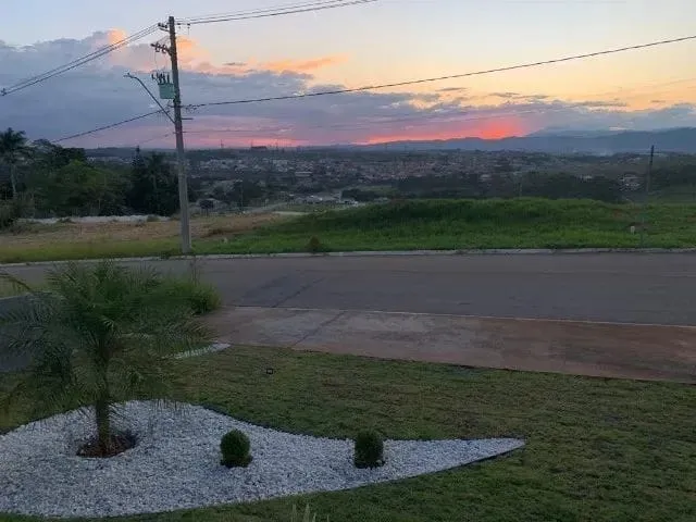 Imagem Casa à venda 3 Quartos, 2 Suites, 2 Vagas, 814M², Caixa D'água, Taubaté - SP | Campos do Conde Taubaté