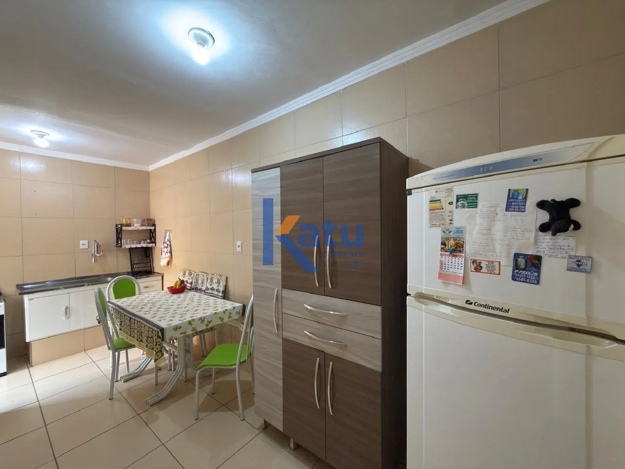Imagem CASA PARA VENDA NO BAIRRO ELOY CHAVES EM JUNDIAÍ/SP

O imóvel possui 01 sala de estar equipada com...